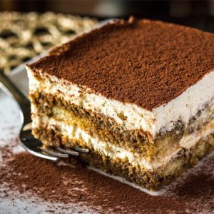 Bánh Tiramisu Ý Cao Cấp - Hương Vị Tinh Tế Tại Soie Cake.